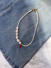 Load image into Gallery viewer, Chunky Picante necklace
