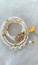 Load image into Gallery viewer, Customised pearly name necklace